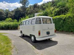 Louer une VOLKSWAGEN Combi T2 de de 1982 (Photo 3)