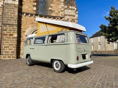 Louer une VOLKSWAGEN Combi T2A de de 1971 (Photo 3)