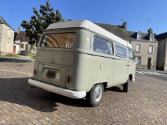 Louer une VOLKSWAGEN Combi T2A de de 1971 (Photo 4)