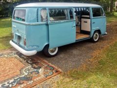 Louer une VOLKSWAGEN Combi T2A de de 1971 (Photo 4)