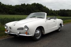 VOLKSWAGEN Karmann GHIA (Photo 1)