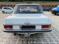 MERCEDES W115 (Photo 3)