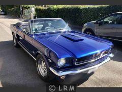 FORD Mustang (Photo 1)