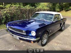 FORD Mustang (Photo 2)