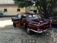 PEUGEOT 404 (Photo 2)